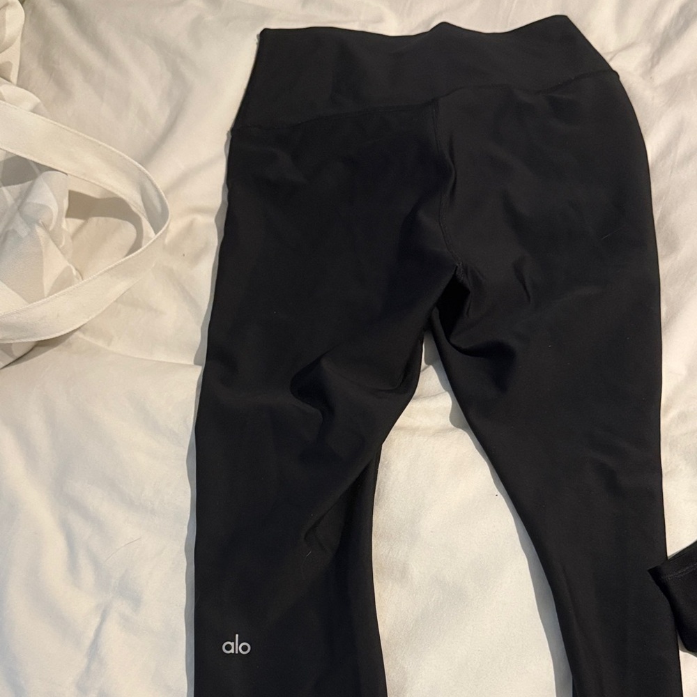 ALO Yoga 7/8 High waist air lift Black Leggings size large